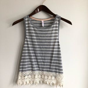 🌿3 for $20 Lace Trim Racerback Crop Top